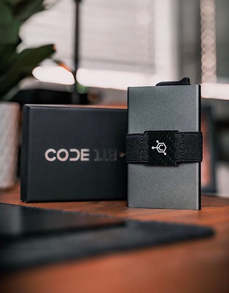 Code 118 Wallet