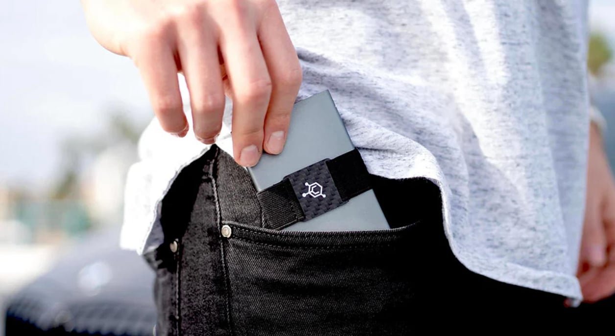 Code 118 Wallet